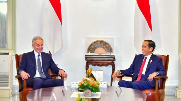 Bertemu Tony Blair, Presiden Jokowi Bahas Investasi Energi dan Percepatan Transformasi&nbsp;Digital