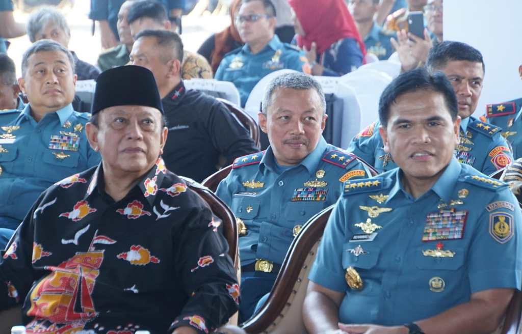 Pangkoarmada II Hadiri Launching dan Bedah Buku “Diplomasi Sang Hiu&nbsp;Kencana”