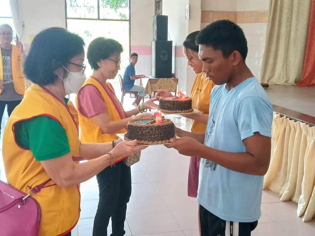 Sebarkan Semangat Cinta Kasih Komunitas Kasih Asasi Manusia (KAM) Berbagi Melalui Kegiatan Bakti&nbsp;Sosial