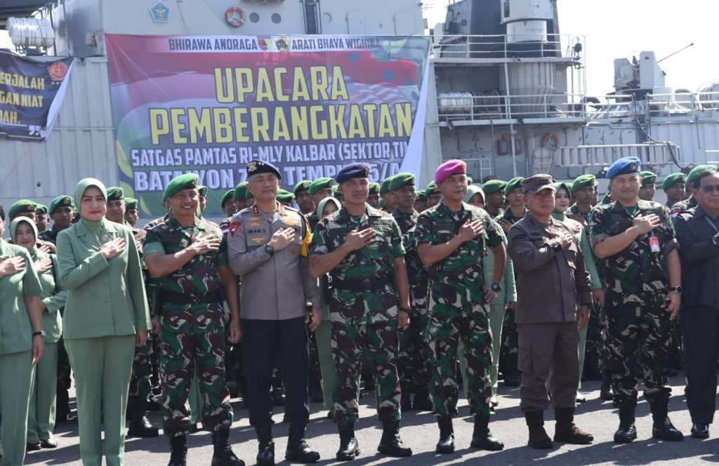 Kaskoarmada II Hadiri Pemberangkatan Satgas Pamtas RI-Malaysia Yonzipur&nbsp;5/ABW