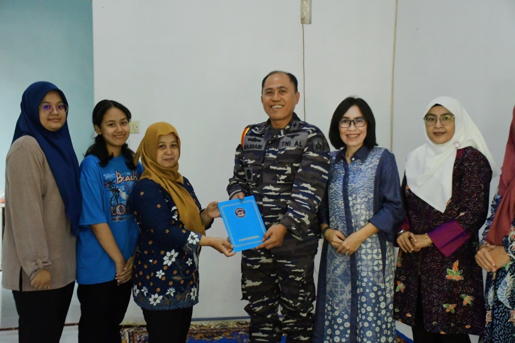 Tiga Warakawuri Dapatkan Taliasih Jumat Berkah Puspenerbal