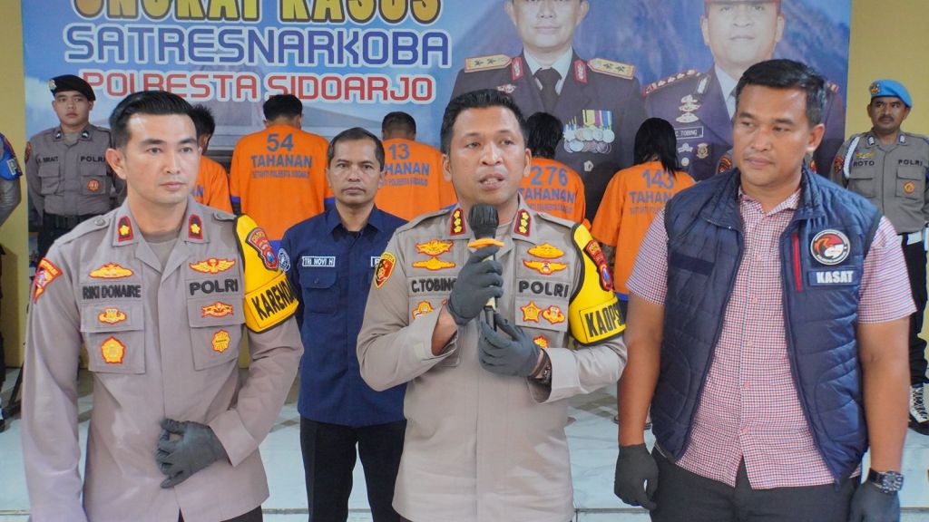 Satresnarkoba Polresta Sidoarjo Tangkap Pasutri Edarkan Sabu 137,57&nbsp;Gram