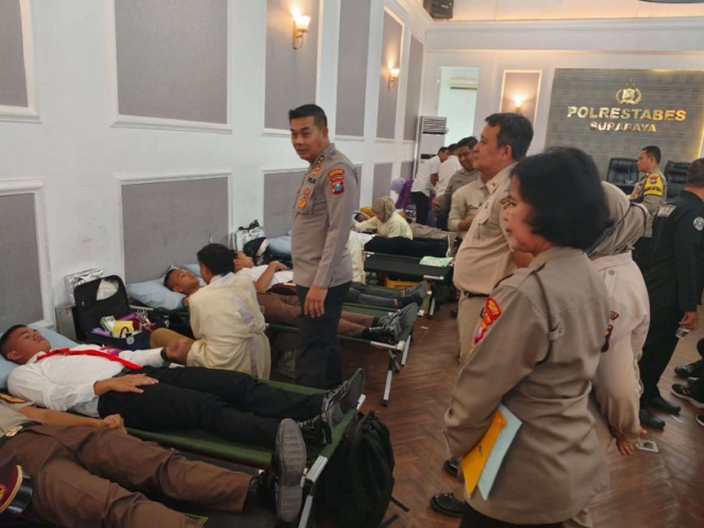 HUT Bhayangkara 78, Polrestabes Surabaya Gelar Aksi Donor&nbsp;Darah