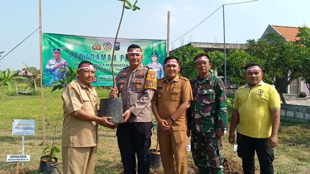 Polsek Menganti Menyambut Hari Bhayangkara ke 78 Tahun 2024 Bersama Muspika Melakukan Kegiatan Ketahanan Pengan Hayati dan&nbsp;Nabati