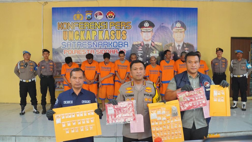 Polresta Sidoarjo Amankan Sembilan Tersangka Pengedar&nbsp;Sabu