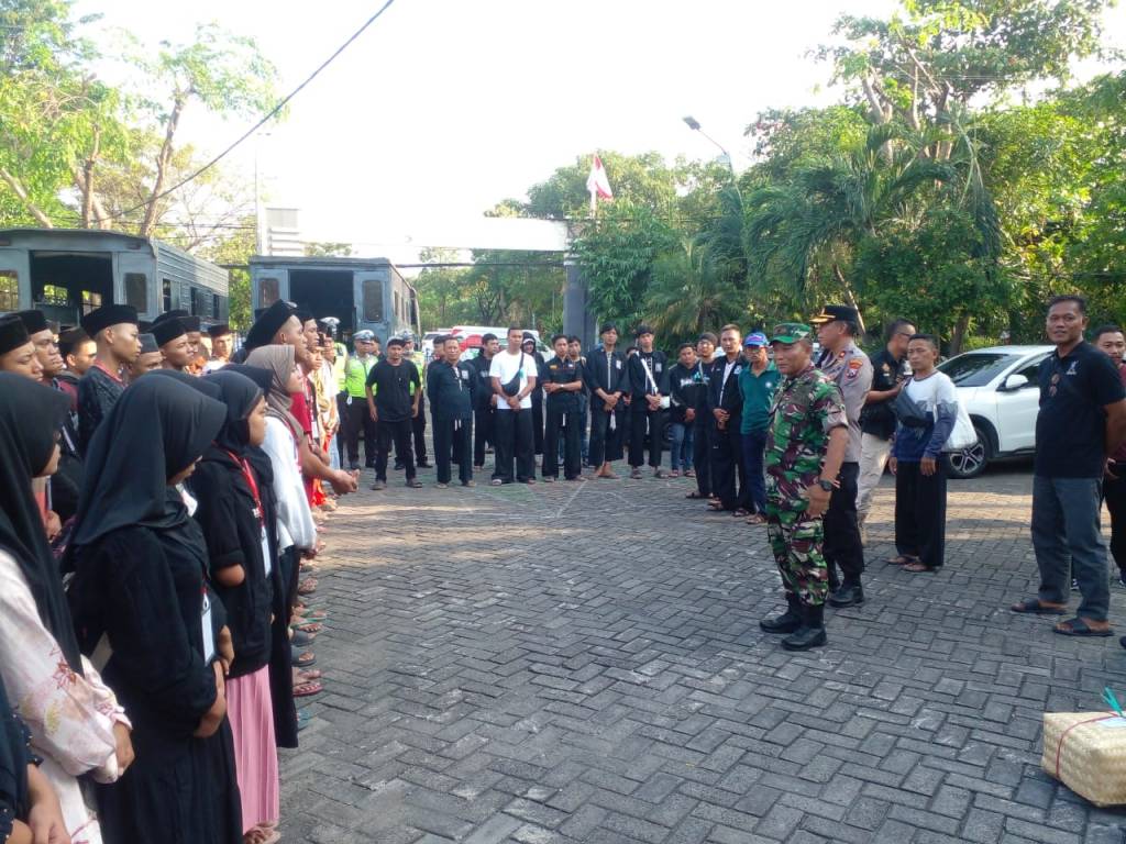 Jaga Kondusifitas Wilayah, Danramil Benowo Berikan Pesan Kepada Warga Baru&nbsp;PSHT