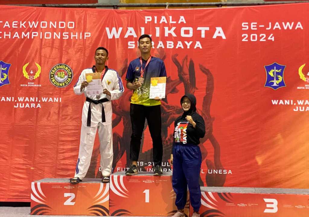 Prajurit Lantamal V Raih Medali Emas Pada Taekwondo Championship Piala Walikota&nbsp;Surabaya