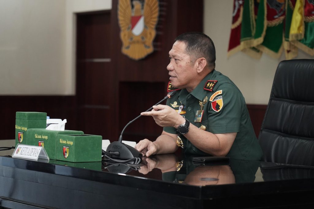 Pangdam V/Brawijaya Pimpin Rapat Evaluasi Kinerja dan Keuangan RS. Tk. II dr.&nbsp;Soepraoen