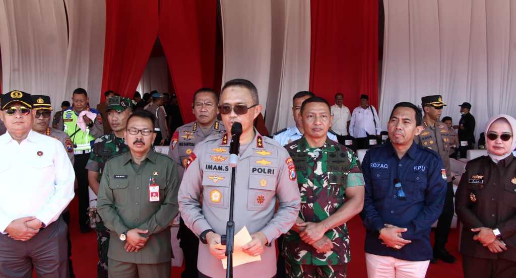 Kodam Brawijaya Hadiri Apel Sispamkota di Kabupaten&nbsp;Sampang