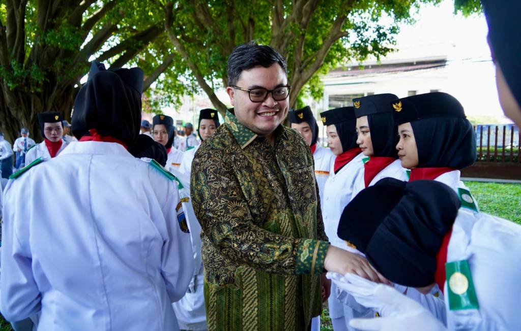 Mas Dhito Sapa Ribuan Peserta Gerak&nbsp;Jalan