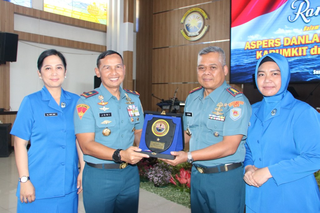 Danlantamal V Pimpin Sertijab Dua Pejabat Dan Pengukuhan Jabatan Jajaran Lantamal&nbsp;V