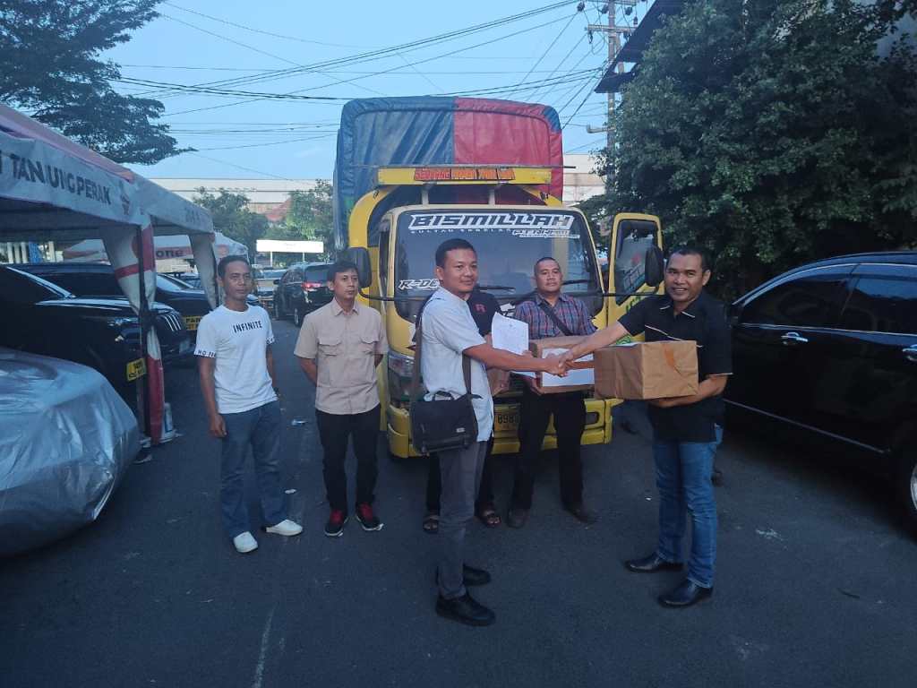 Satreskrim Polres Pelabuhan Tanjung Perak Serahkan Jutaan Batang Rokok Ilegal Ke Bea&nbsp;Cukai